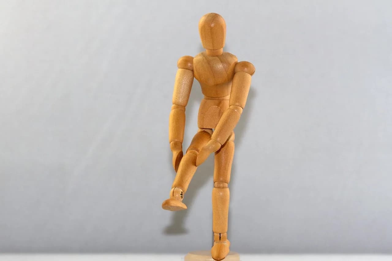 Expert Knee Pain Physiotherapy in NIBM Road, Pune – Treated at Your Home