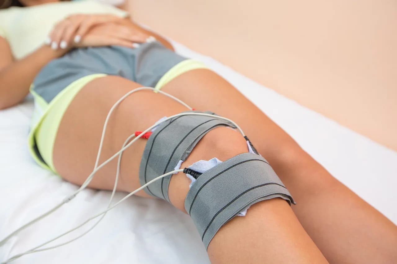 Navigating Post-Surgery Recovery: A Symptom-Based Guide for Home Physiotherapy in Pune