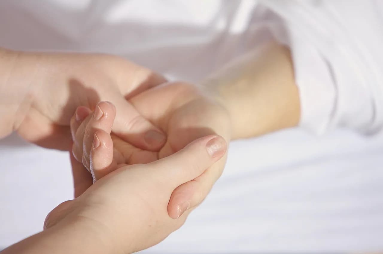 TENS Therapy at Home in Dhankawadi, Pune: Targeted Pain Relief